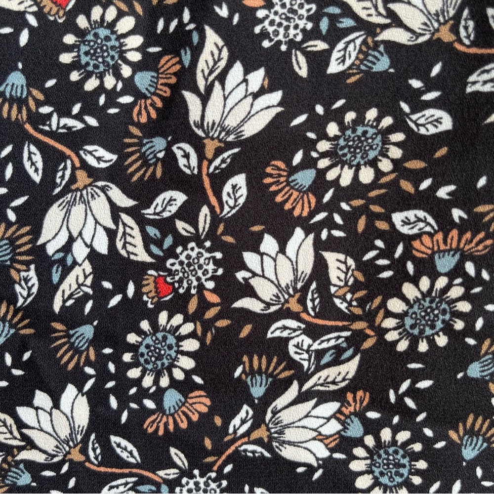 •LOFT• Floral Popover Tunic Length Blouse - Size Large - Picture 4 of 9